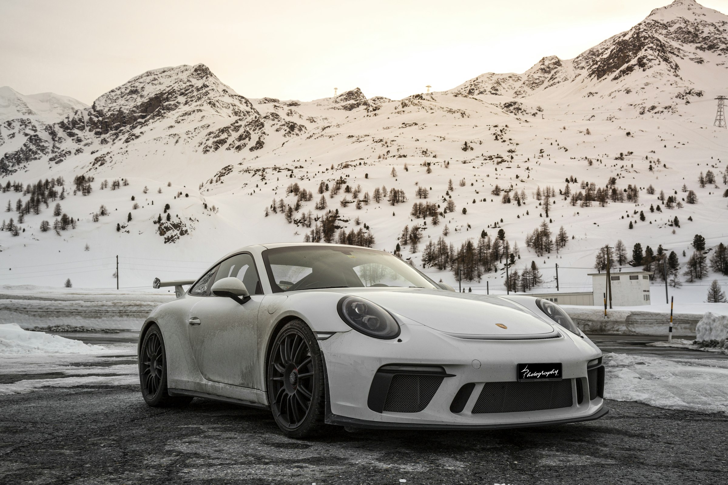 Beyaz Porsche 911 GT3